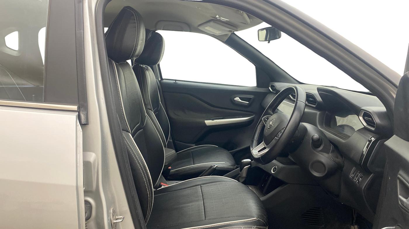 2021 Nissan MAGNITE XV PREMIUM TURBO CVT, Petrol, Automatic, 72,991 km, Right Side Front Door Cabin