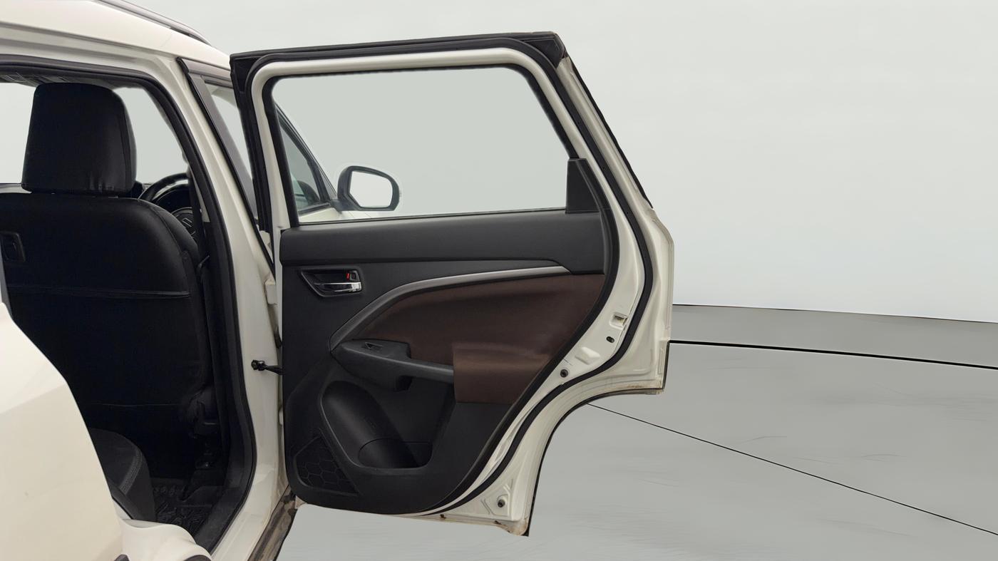 2023 Maruti BREZZA ZXI AT SMART HYBRID, Petrol, Automatic, 4,506 km, RHS Rear Door