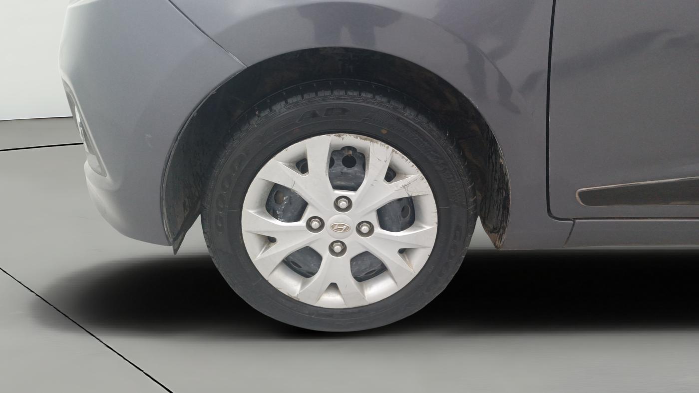2014 Hyundai Grand i10 SPORTZ 1.2 KAPPA VTVT, Petrol, Manual, 49,273 km, Left Front Wheel