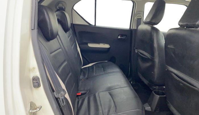 2017 Maruti IGNIS ALPHA 1.2, Petrol, Manual, 36,733 km, Right Side Rear Door Cabin