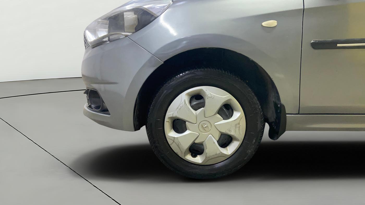 2018 Tata Tiago XT PETROL, CNG, Manual, 83,967 km, Left Front Wheel