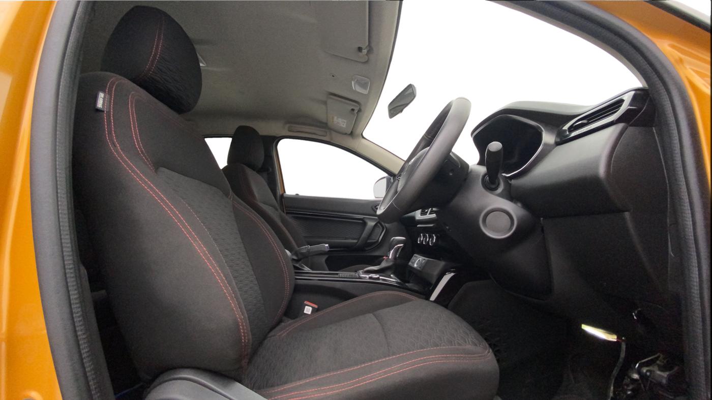 2022 Renault Kiger RXZ TURBO CVT DUAL TONE, Petrol, Automatic, 15,763 km, Right Side Front Door Cabin
