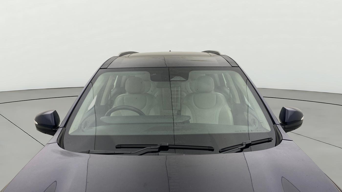 2021 Mahindra XUV700 AX 7 LUXURY P AT 7 STR, Petrol, Automatic, 79,856 km, Front Windshield