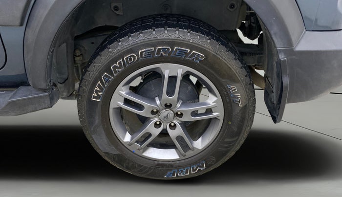 2022 Mahindra Thar LX PETROL HT 4WD AT, Petrol, Automatic, 15,336 km, Left Rear Wheel