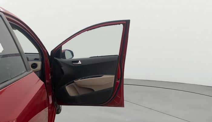 2016 Hyundai Xcent SX 1.2, Petrol, Manual, 48,240 km, RHS Front Door