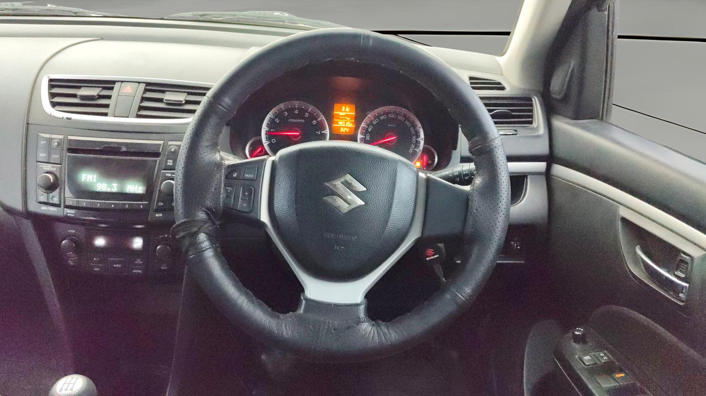 2013 Maruti Swift ZXI, Petrol, Manual, 46,487 km, Steering Wheel Close Up