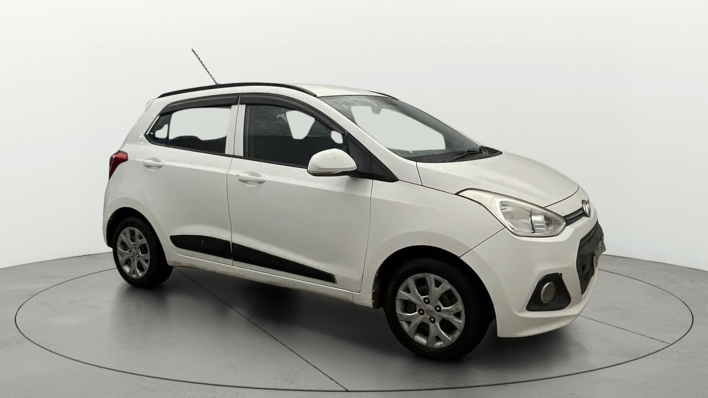 2016 Hyundai Grand i10 SPORTZ 1.2 KAPPA VTVT, CNG, Manual, 77,378 km, Right Front Diagonal