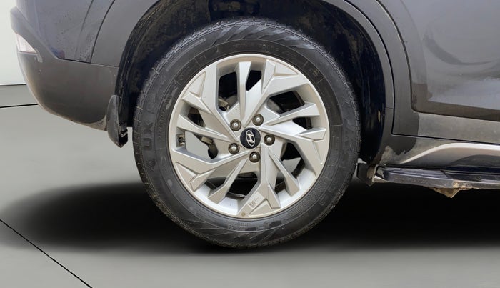 2023 Hyundai Creta SX 1.5 PETROL, Petrol, Manual, 26,185 km, Right Rear Wheel