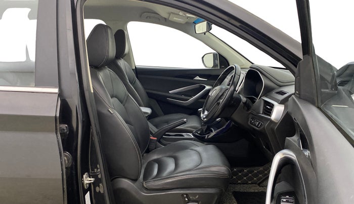 2019 MG HECTOR SMART HYBRID 1.5 PETROL, Petrol, Manual, 77,753 km, Right Side Front Door Cabin