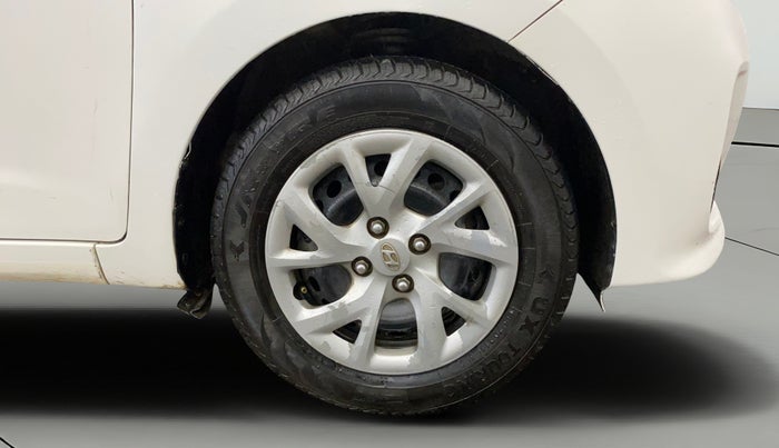 2017 Hyundai Grand i10 SPORTZ 1.2 KAPPA VTVT, CNG, Manual, 1,17,109 km, Right Front Wheel