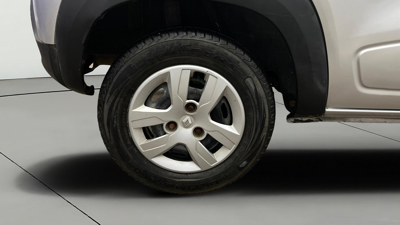 2018 Renault Kwid RXL, Petrol, Manual, 12,350 km, Right Rear Wheel