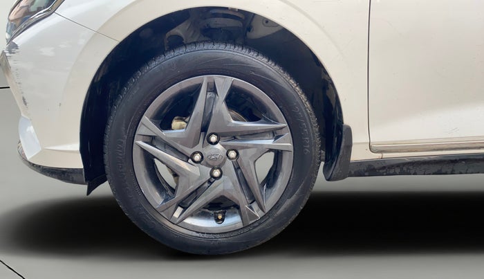 2023 Hyundai NEW I20 SPORTZ 1.2 MT, Petrol, Manual, 31,108 km, Left Front Wheel