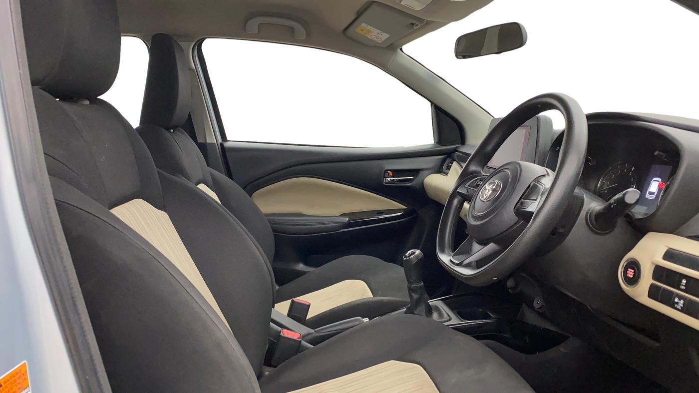 2023 Toyota Glanza G E-CNG, CNG, Manual, 81,921 km, Right Side Front Door Cabin