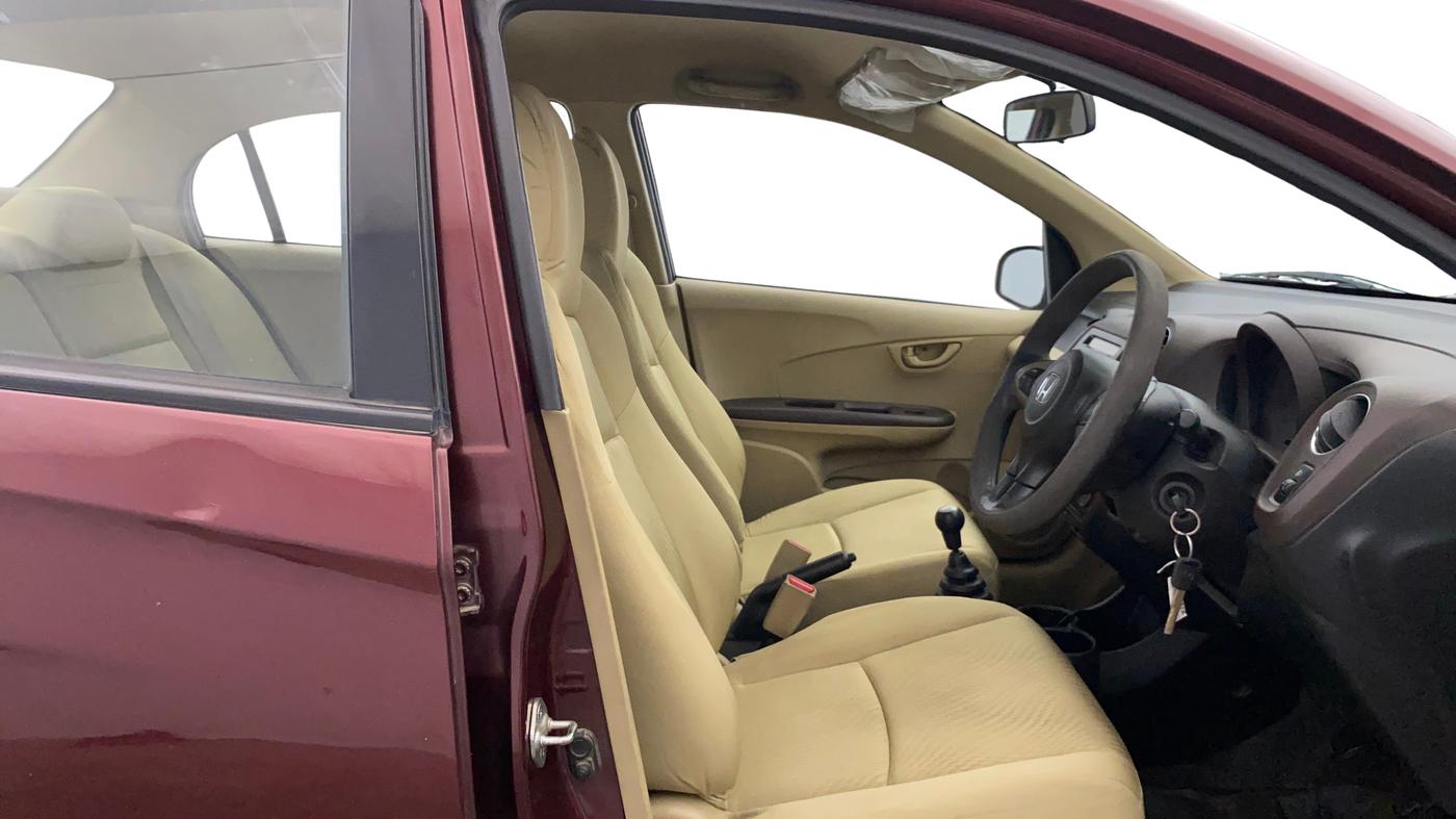 2013 Honda Amaze 1.5L I-DTEC S, Diesel, Manual, 93,477 km, Right Side Front Door Cabin