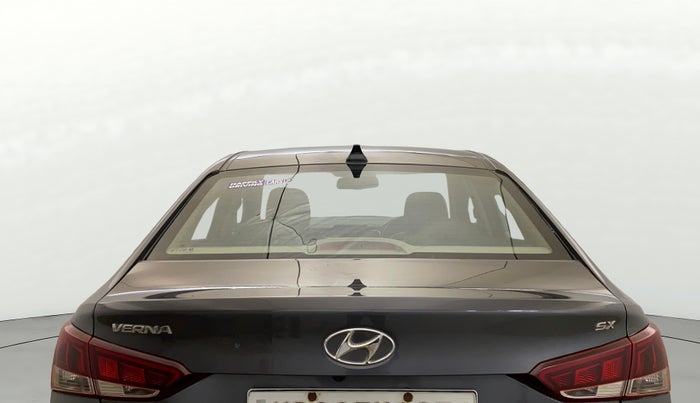 2020 Hyundai Verna SX 1.5 VTVT, Petrol, Manual, 69,434 km, Rear Windshield