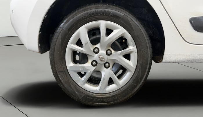 2017 Hyundai Grand i10 SPORTZ (O) 1.2 KAPPA VTVT, Petrol, Manual, 70,552 km, Right Rear Wheel