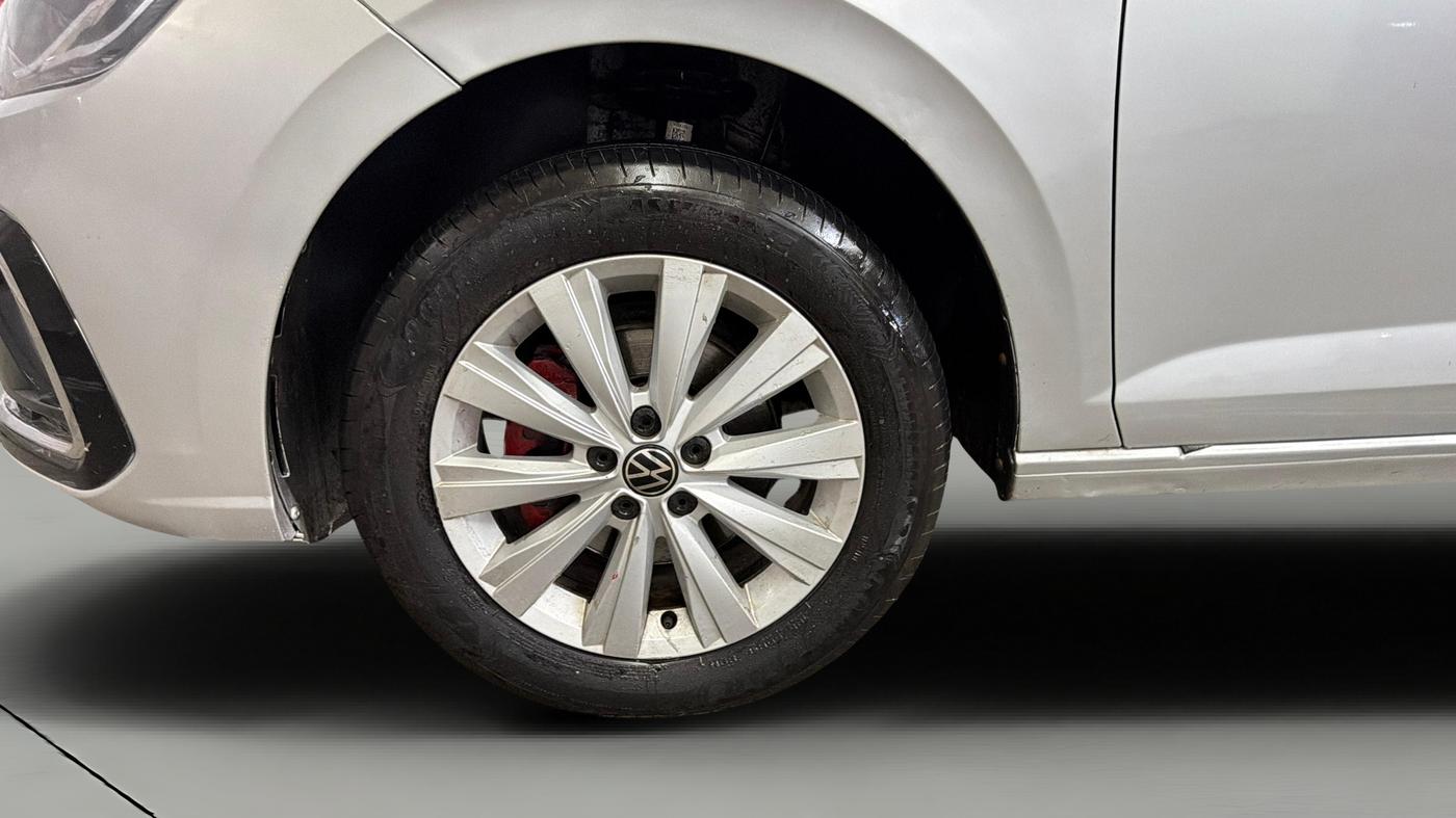 2022 Volkswagen VIRTUS HIGHLINE TSI 1.0 MT, Petrol, Manual, 77,526 km, Left Front Wheel