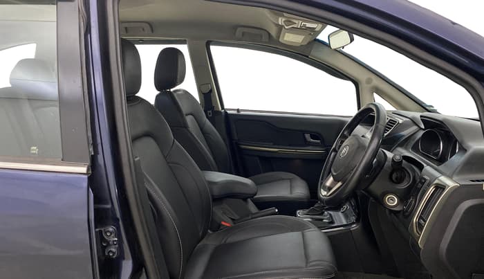 2018 Tata Hexa XTA 4X2 7 STR, Diesel, Automatic, 83,354 km, Right Side Front Door Cabin