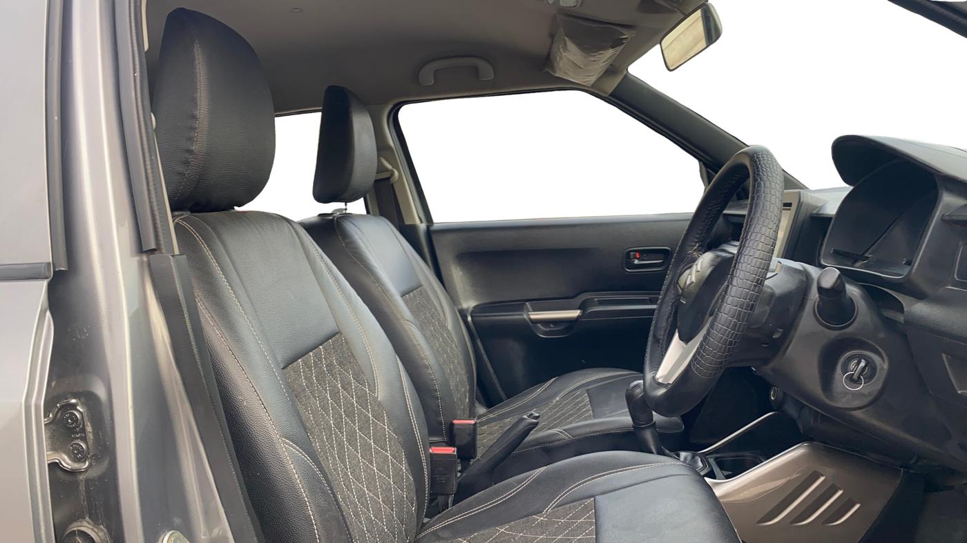 2017 Maruti IGNIS SIGMA 1.2, Petrol, Manual, 27,750 km, Right Side Front Door Cabin