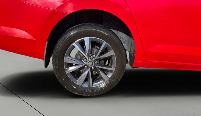 2022 Skoda SLAVIA STYLE 1.0L TSI AT, Petrol, Automatic, 20,469 km, Right Rear Wheel