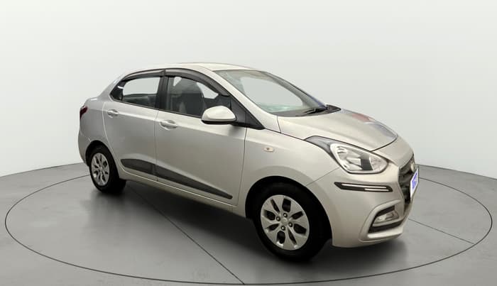 2017 Hyundai Xcent E, Petrol, Manual, 94,858 km, Right Front Diagonal