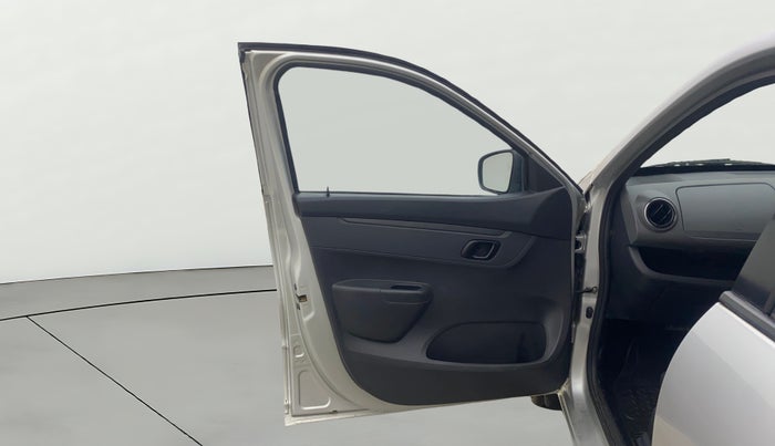 2016 Renault Kwid RXT 0.8, Petrol, Manual, 43,872 km, LHS Front Door