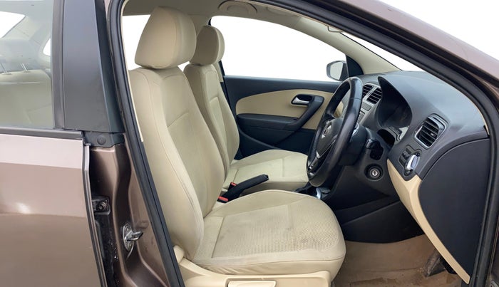 2016 Volkswagen Ameo HIGHLINE PLUS 1.5L AT 16 ALLOY, Diesel, Automatic, 1,32,884 km, Right Side Front Door Cabin