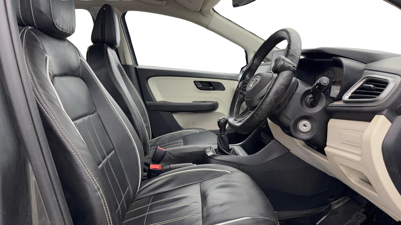 2022 Tata ALTROZ XM PLUS PETROL, Petrol, Manual, 63,153 km, Right Side Front Door Cabin