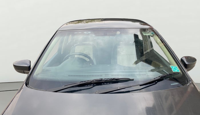 2015 Volkswagen Polo HIGHLINE1.2L, Petrol, Manual, 76,881 km, Front Windshield