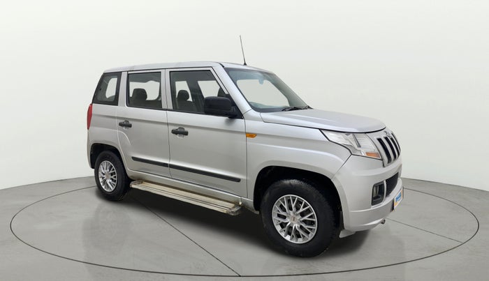 2016 Mahindra TUV300 T4 PLUS, Diesel, Manual, 1,08,591 km, Right Front Diagonal