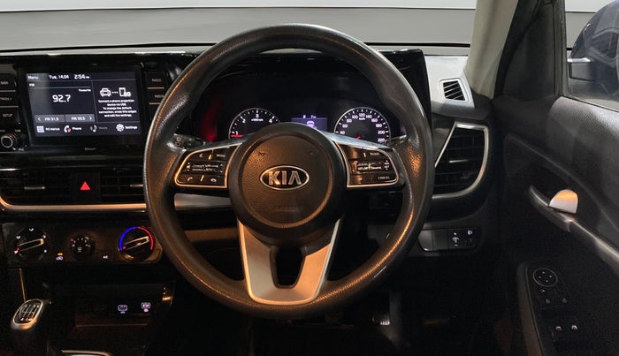 2021 KIA SELTOS HTK PLUS 1.5 DIESEL, Diesel, Manual, 1,00,820 km, Steering Wheel Close Up