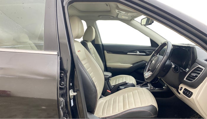 2019 KIA SELTOS GTX PLUS 1.4 PETROL, Petrol, Manual, 66,500 km, Right Side Front Door Cabin