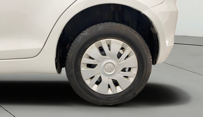 2013 Maruti Swift VXI, Petrol, Manual, 82,233 km, Left Rear Wheel