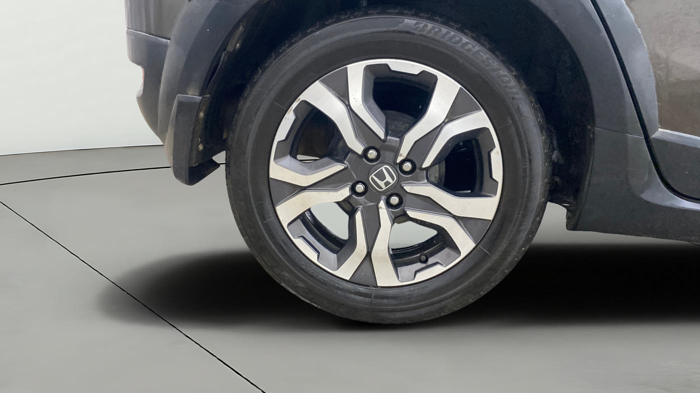 2018 Honda WR-V 1.5L I-DTEC VX MT, Diesel, Manual, 1,33,456 km, Right Rear Wheel