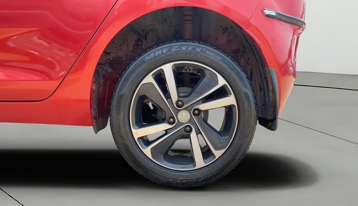 2020 Tata ALTROZ XZ PETROL, Petrol, Manual, 60,152 km, Left Rear Wheel