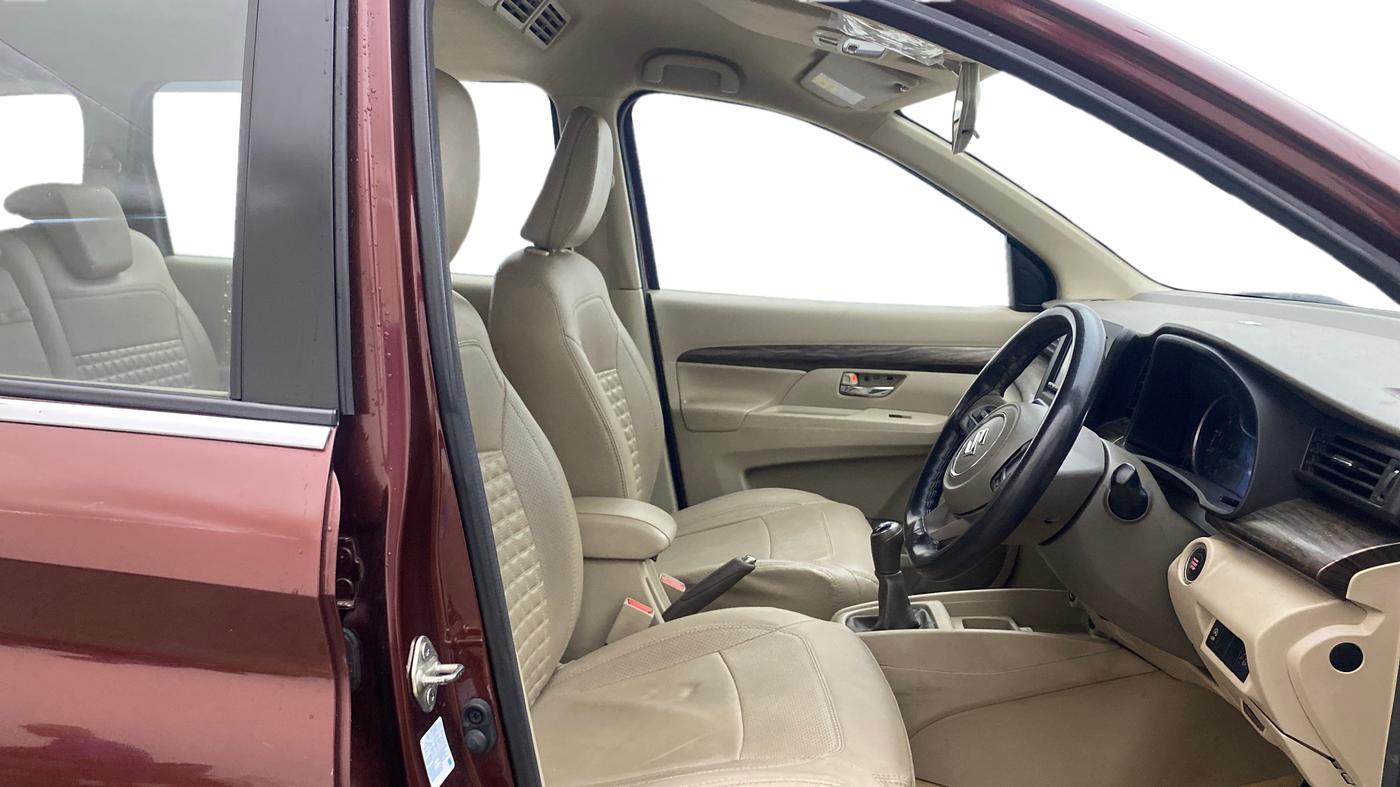 2021 Maruti Ertiga ZXI SHVS, Petrol, Manual, 85,102 km, Right Side Front Door Cabin