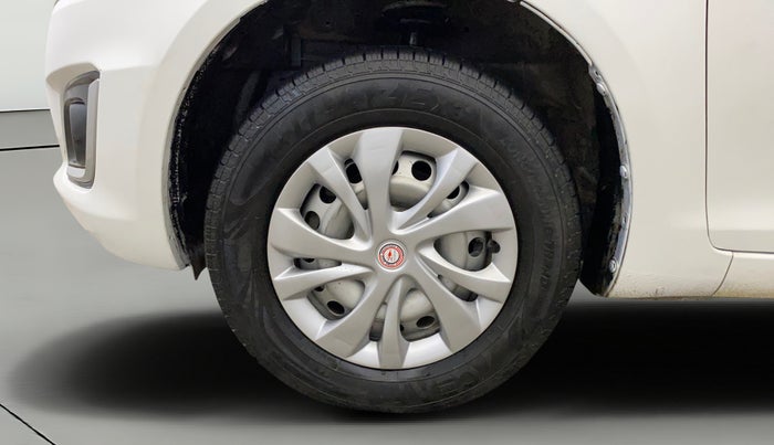 2017 Maruti Swift LXI (O), Petrol, Manual, 96,882 km, Left Front Wheel