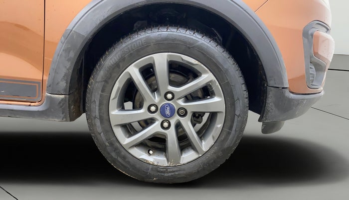 2018 Ford FREESTYLE TITANIUM 1.5 DIESEL, Diesel, Manual, 78,288 km, Right Front Wheel