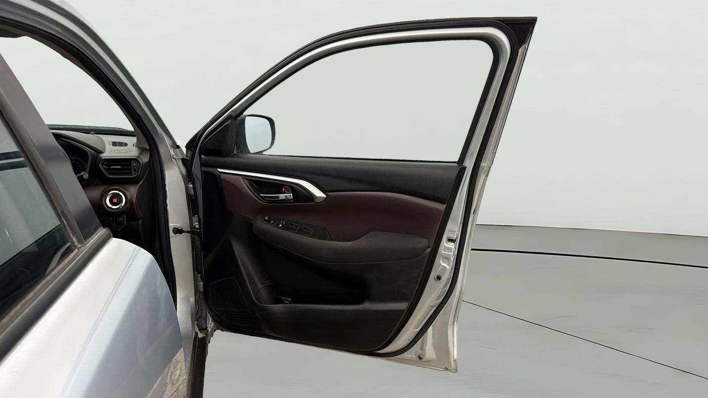 2023 Maruti Grand Vitara SIGMA SMART HYBRID, Petrol, Manual, 61,500 km, RHS Front Door