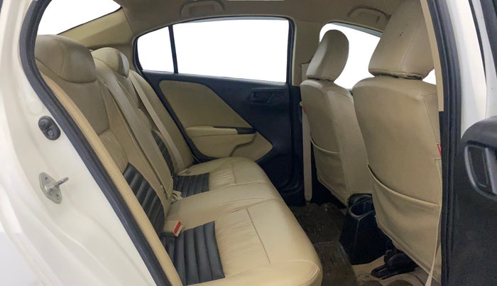 2014 Honda City 1.5L I-VTEC S MT, Petrol, Manual, 19,865 km, Right Side Rear Door Cabin