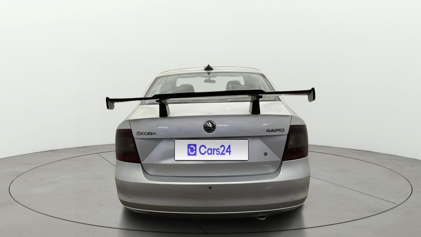 2014 Skoda Rapid AMBITION 1.6 MPI AT, Petrol, Automatic, 76,098 km, Back/Rear