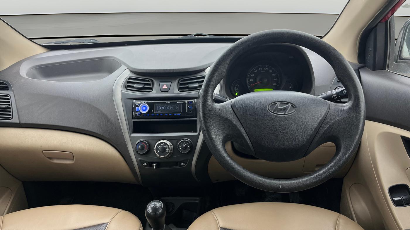2018 Hyundai Eon ERA +, Petrol, Manual, 75,869 km, Steering Wheel Close Up