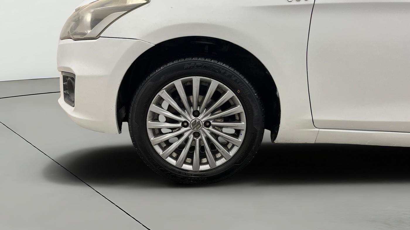2015 Maruti Ciaz ZXI+, Petrol, Manual, 1,16,097 km, Left Front Wheel