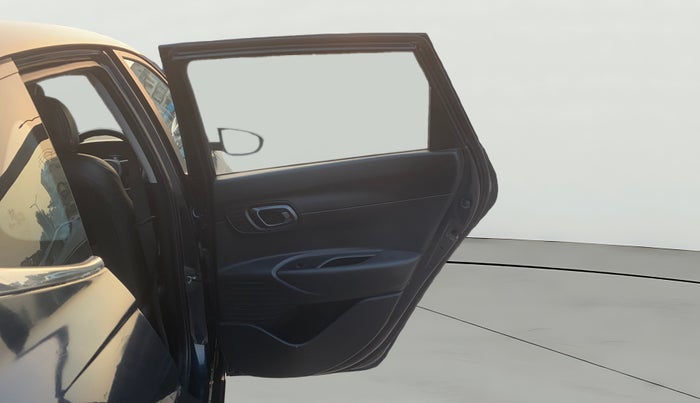 2023 Hyundai NEW I20 SPORTZ 1.2 MT, Petrol, Manual, 39,600 km, RHS Rear Door