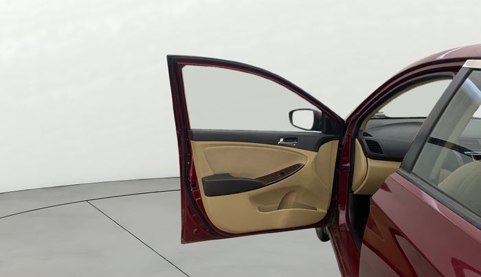 2014 Hyundai Verna FLUIDIC 1.6 VTVT SX, Petrol, Manual, 58,751 km, LHS Front Door