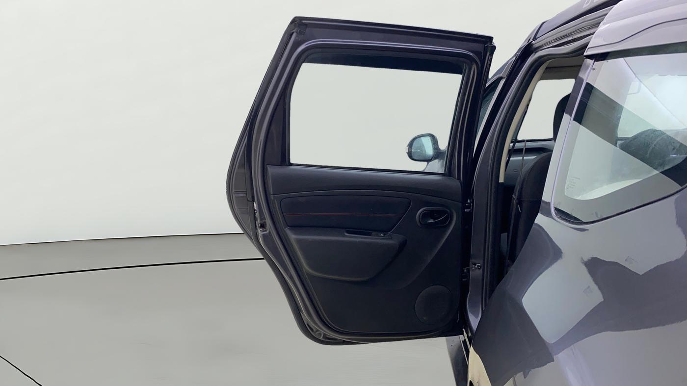 2018 Renault Duster 85 PS RXS MT DIESEL, Diesel, Manual, 1,00,027 km, LHS Rear Door