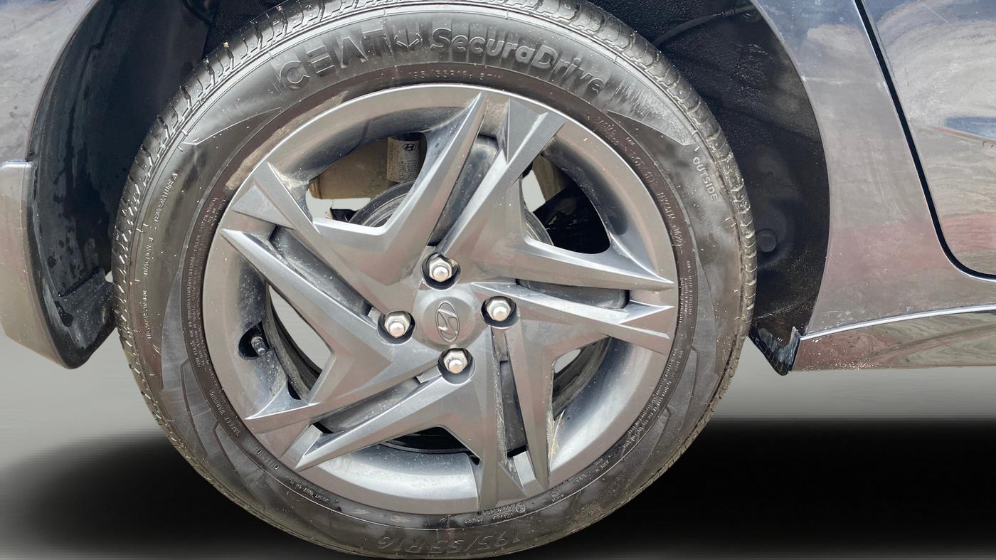 2022 Hyundai NEW I20 Sportz 1.2 IVT, Petrol, Automatic, 2,609 km, Right Rear Wheel