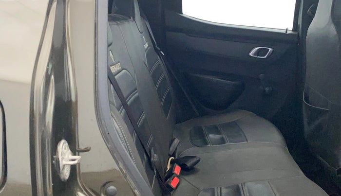 2019 Renault Kwid RXT 1.0 (O), Petrol, Manual, 46,902 km, Right Side Rear Door Cabin