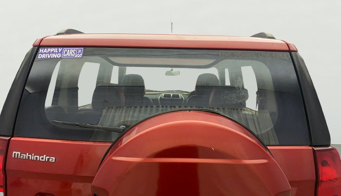 2017 Mahindra TUV300 T8, Diesel, Manual, 1,09,644 km, Rear Windshield