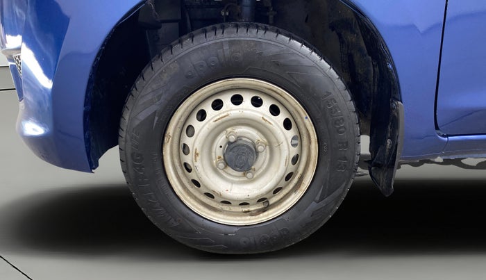 2016 Datsun Go Plus A, Petrol, Manual, 70,236 km, Left Front Wheel